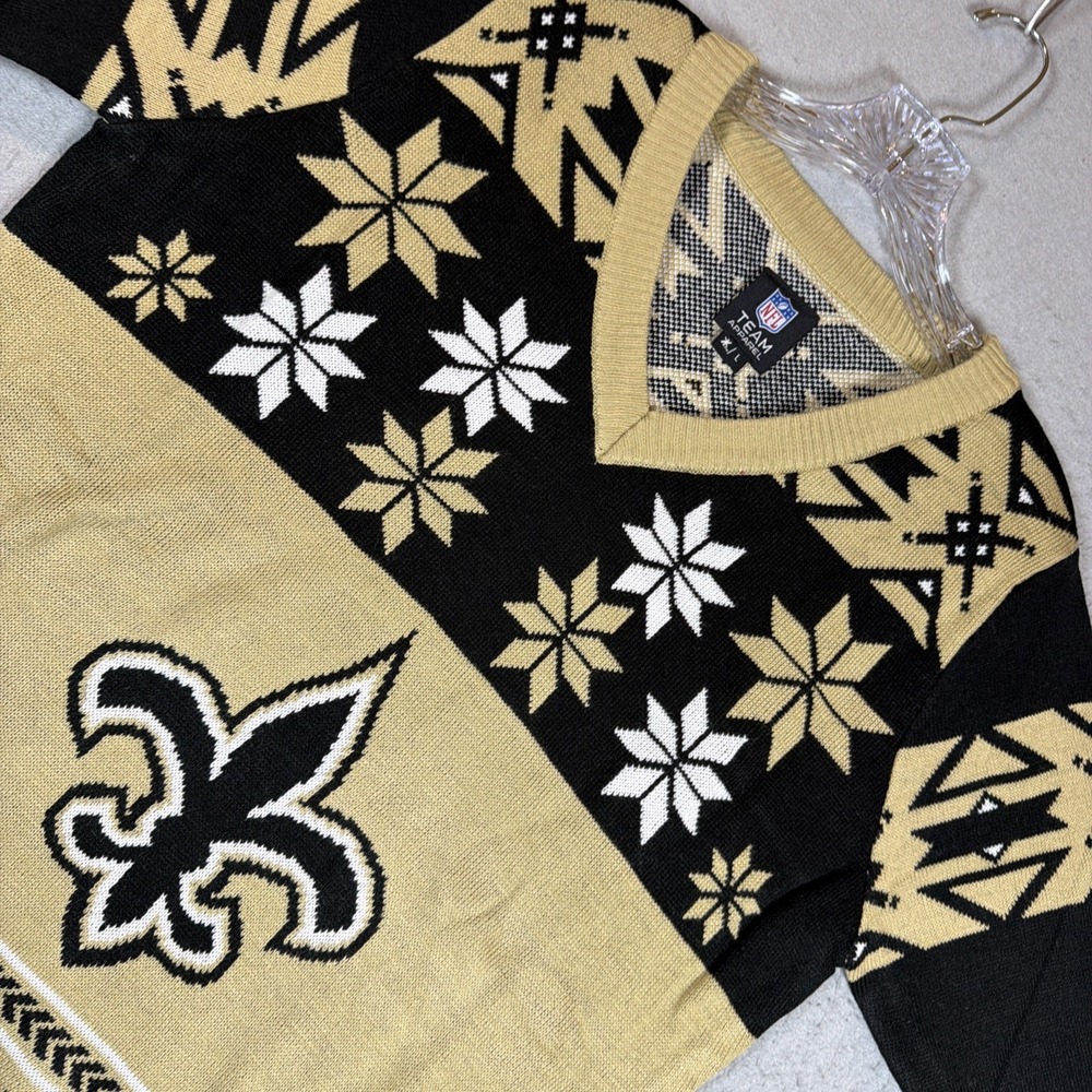 New Orleans Saints NFL Team Apparel Women's Large Sweater Winter Fair Isle NEW